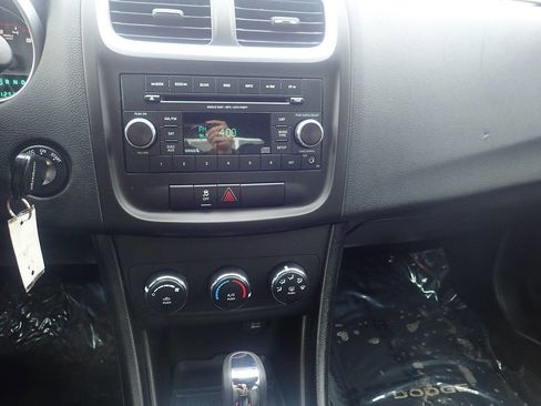 Used 2013 Dodge Avenger SE image 5