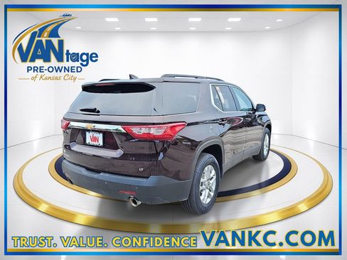 Used 2020 Chevrolet Traverse LT FWD image 6