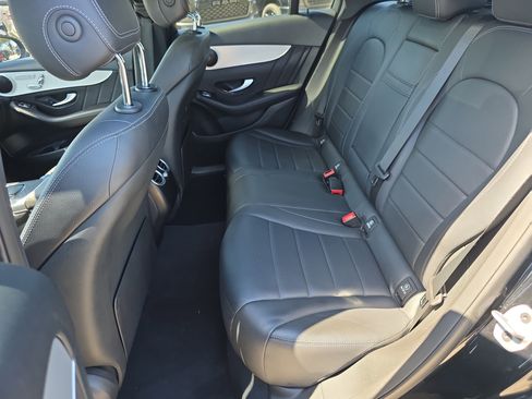 Used 2022 Mercedes-Benz GLC 300 image 30