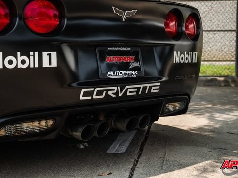 Used 2009 Chevrolet Corvette Z06 w/ Preferred Equipment Group RWD image 31