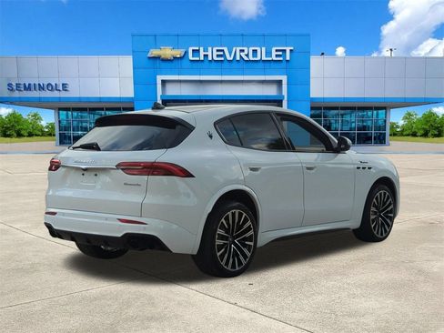 Used 2023 Maserati Grecale Modena AWD/4WD image 4