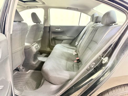 Used 2017 Honda Accord EX image 34