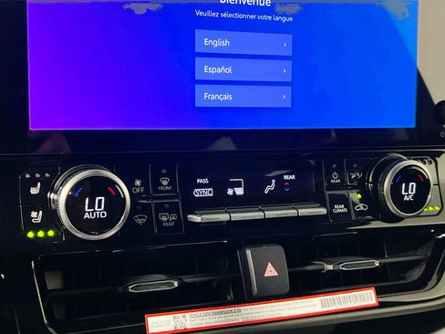 New 2026 Toyota Highlander Limited image 27