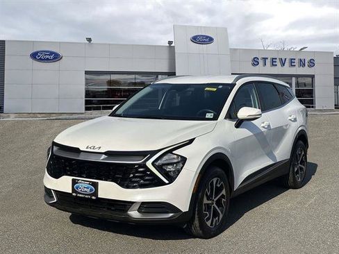 Used 2023 Kia Sportage EX AWD/4WD image 2