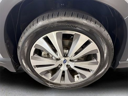 Certified 2021 Subaru Ascent Limited w/ Technology Package image 40