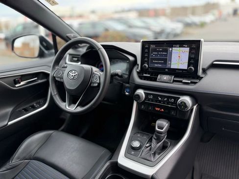 Used 2020 Toyota RAV4 XSE image 21