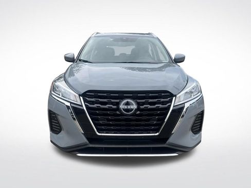 Used 2024 Nissan Kicks SV FWD image 2