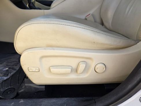 Used 2017 Toyota Highlander XLE image 13