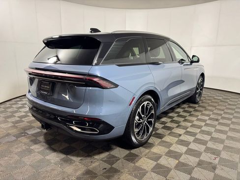 New 2026 Lincoln Nautilus Reserve image 4