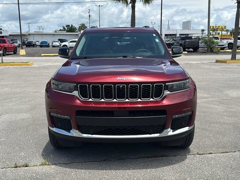 Used 2023 Jeep Grand Cherokee L Limited w/ Luxury Tech Group II AWD/4WD image 8
