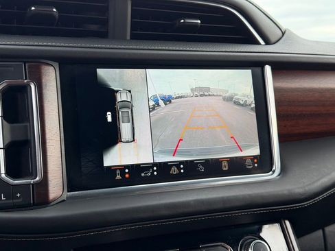 Used 2023 GMC Yukon XL Denali Ultimate AWD/4WD image 40