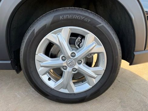 Used 2025 Honda HR-V LX image 10