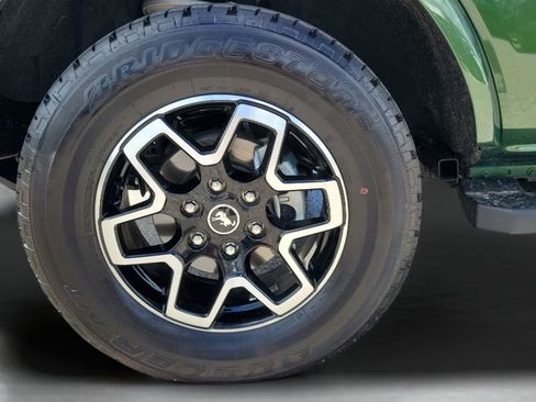 Used 2024 Ford Bronco Outer Banks image 18