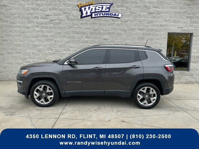 Used 2018 Jeep Compass Limited AWD/4WD image 12