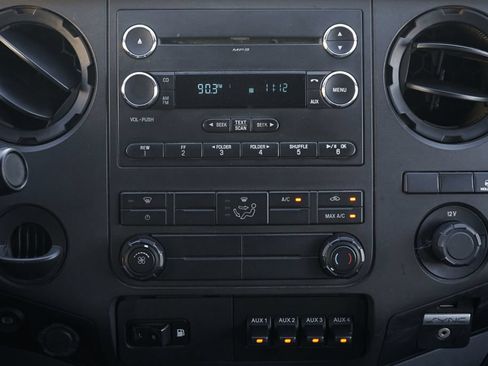 Used 2016 Ford F650 2WD Crew Cab Super Duty image 37
