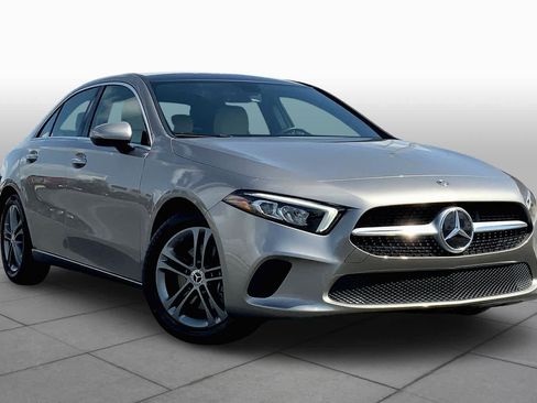 Used 2020 Mercedes-Benz A 220 4MATIC image 2