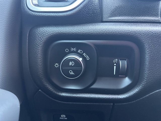 Used 2022 RAM 1500 Big Horn AWD/4WD image 27