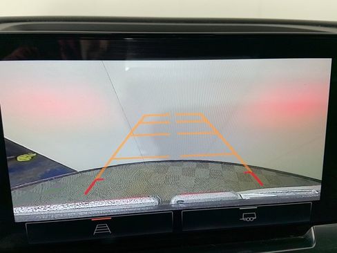 Used 2023 GMC Sierra 1500 Elevation image 13