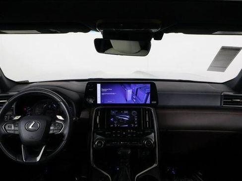 Certified 2024 Lexus LX 600 4WD w/ Luxury Package image 8
