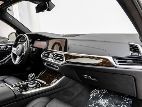 Used 2023 BMW X5 sDrive40i w/ Executive Package image 17