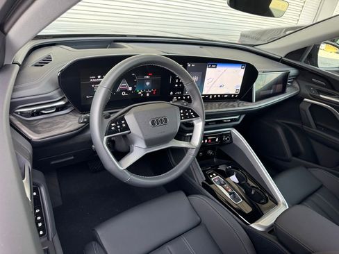 New 2025 Audi Q5 Prestige AWD/4WD image 11