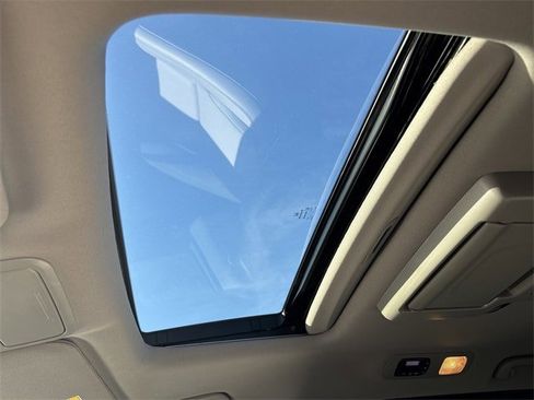 Used 2024 Honda Odyssey Touring image 34