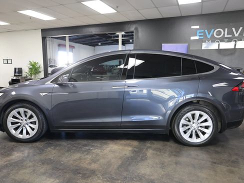 Used 2016 Tesla Model X 90D AWD/4WD image 10