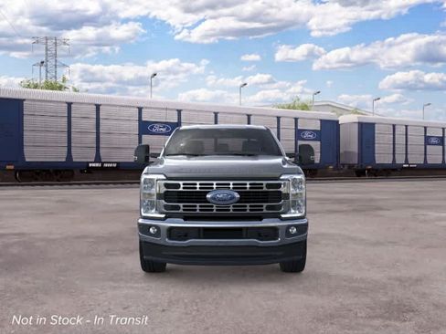 New 2026 Ford F250 XLT w/ FX4 Off-Road Package AWD/4WD image 6