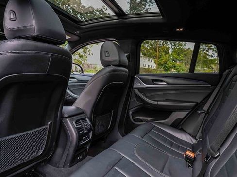 Used 2023 BMW X4 xDrive30i w/ M Sport Package image 23