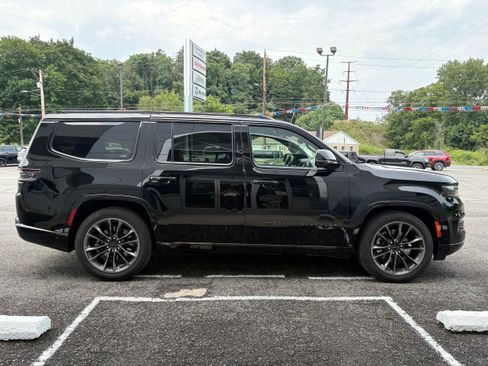 Certified 2025 Jeep Grand Wagoneer Series II Obsidian w/ Quick Order Packagew 28T AWD/4WD image 6