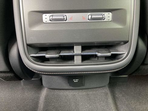 New 2025 Lincoln Nautilus Reserve image 19