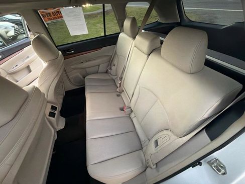 Used 2013 Subaru Outback 2.5i Limited w/ Moonroof Pkg image 27