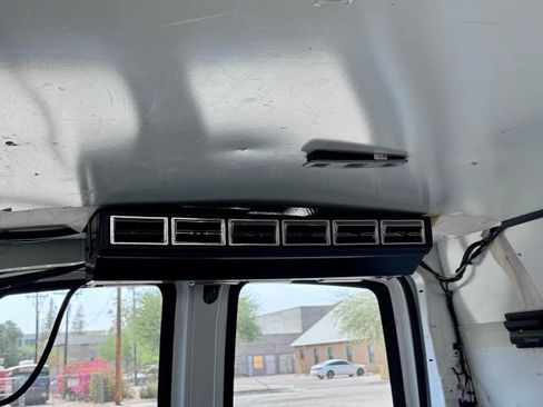Used 2015 Chevrolet Express 2500 image 24