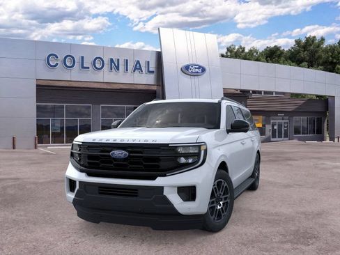 New 2026 Ford Expedition Max Active AWD/4WD image 2