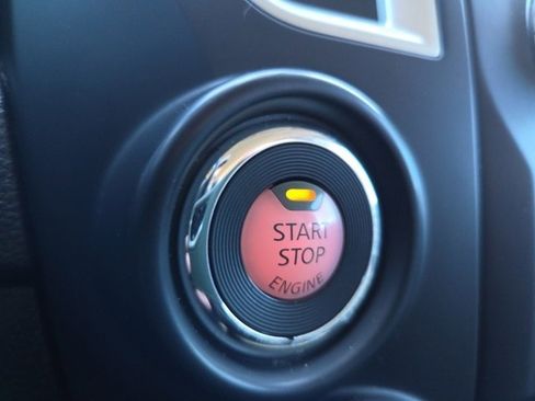 Used 2019 Nissan Titan S image 27