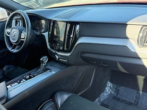 Used 2019 Volvo XC60 T6 R-Design AWD/4WD image 26