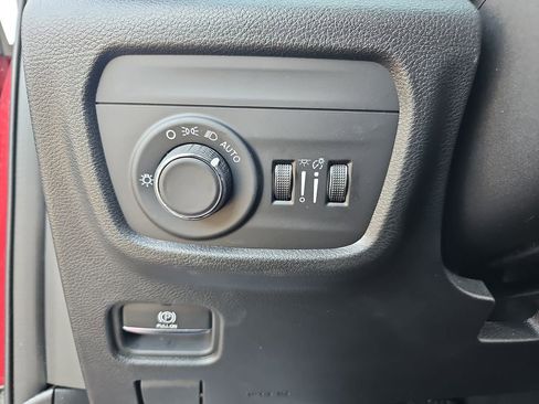 Certified 2023 Jeep Grand Cherokee Laredo w/ Luxury Tech Group I AWD/4WD image 22