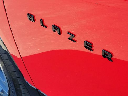Used 2023 Chevrolet Blazer RS FWD image 31