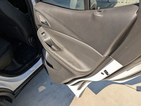 Used 2025 Buick Encore GX Preferred FWD image 27