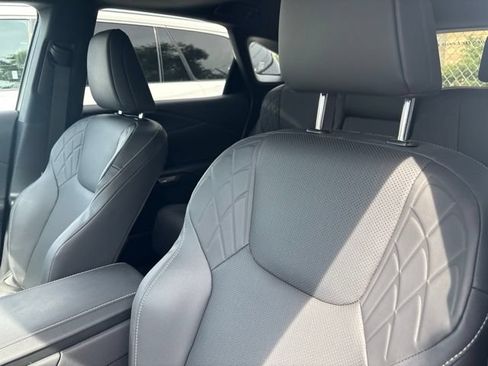 Used 2025 Lexus RX 350 Premium w/ Accessory Package (Z1) FWD image 2
