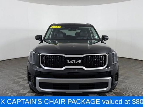 Used 2023 Kia Telluride EX w/ EX Captain's Chair Package AWD/4WD image 2