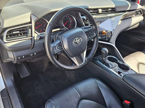 Used 2019 Toyota Camry XSE FWD image 12