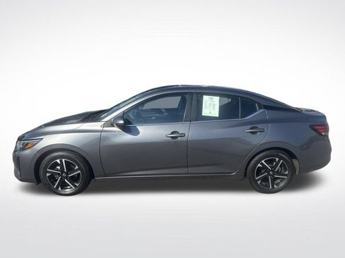 Used 2025 Nissan Sentra SV FWD image 8