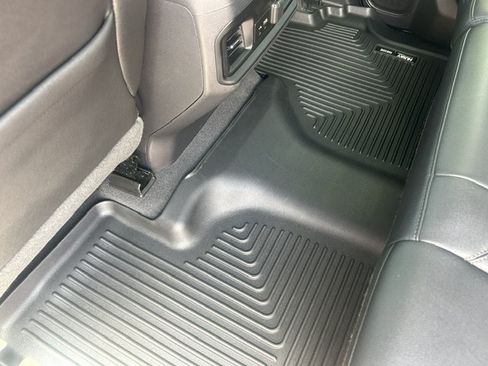 Used 2019 Chevrolet Silverado 1500 RST w/ All-Star Edition AWD/4WD image 15