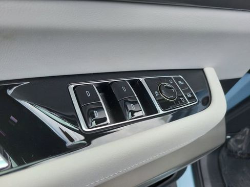 New 2026 Cadillac Vistiq Sport w/ LPO, Floor Liner Package AWD/4WD image 19