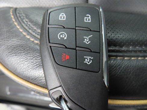 Used 2024 GMC Yukon AT4 image 70