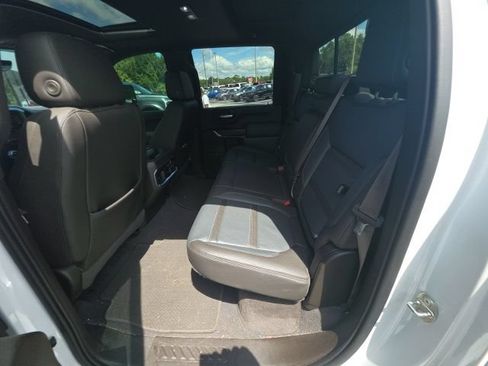 Used 2020 GMC Sierra 2500 Denali w/ Denali Ultimate Package AWD/4WD image 6