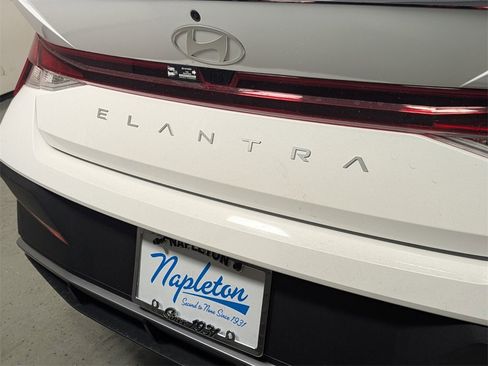 New 2026 Hyundai Elantra Sport image 8