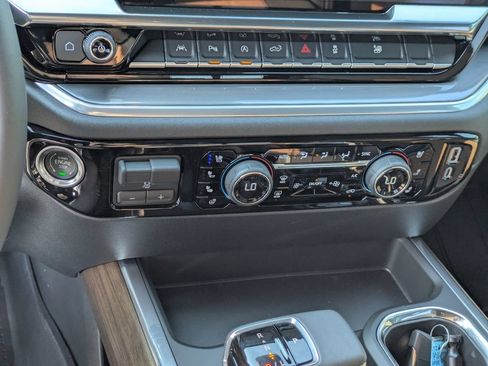 New 2026 Chevrolet Silverado 1500 High Country AWD/4WD image 23