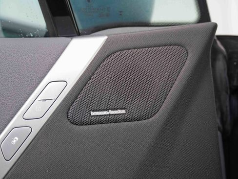 Certified 2025 BMW iX xDrive50 image 16